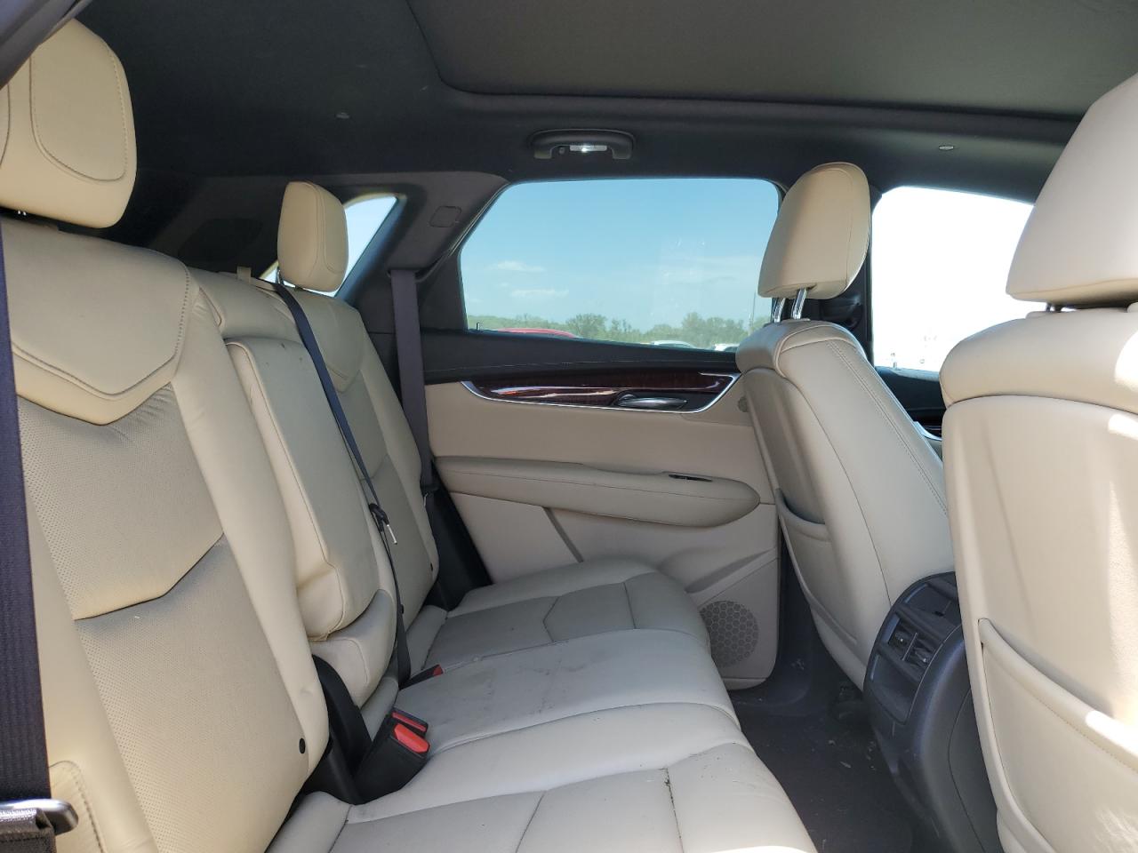 2017 Cadillac Xt5 Luxury VIN: 1GYKNDRS0HZ198053 Lot: 61654125