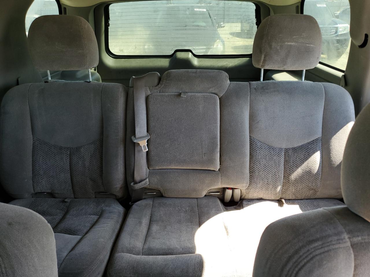 2004 Chevrolet Tahoe C1500 VIN: 1GNEC13V34J302013 Lot: 61393525