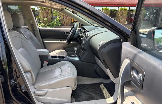 Parquets NISSAN ROGUE 2012 Czarny