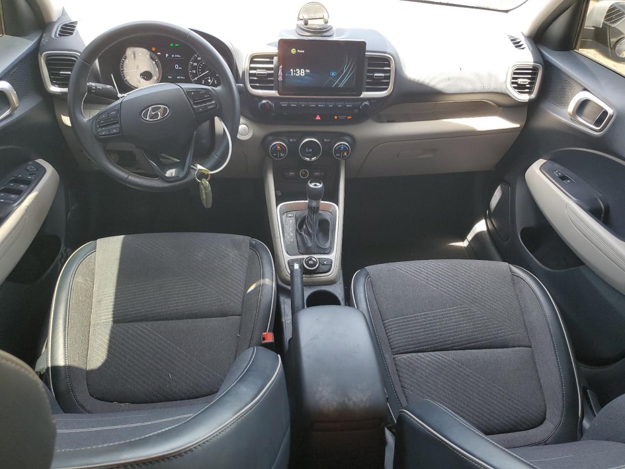 2022 Hyundai Venue Sel VIN: KMHRC8A39NU145734 Lot: 62590665