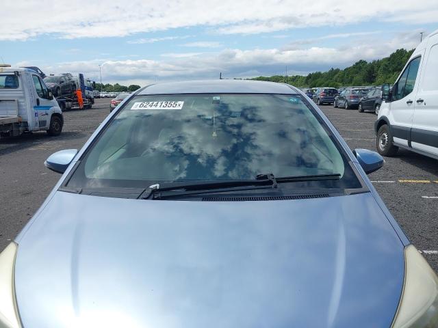 2011 TOYOTA VITZ