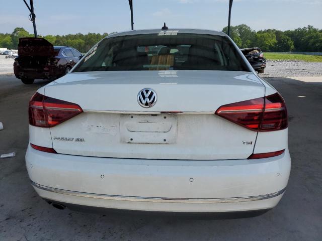  VOLKSWAGEN PASSAT 2017 Biały