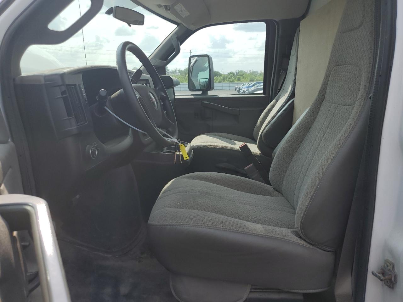 2019 GMC Savana Cutaway G3500 VIN: 7GZ37TCG3KN012283 Lot: 61210005
