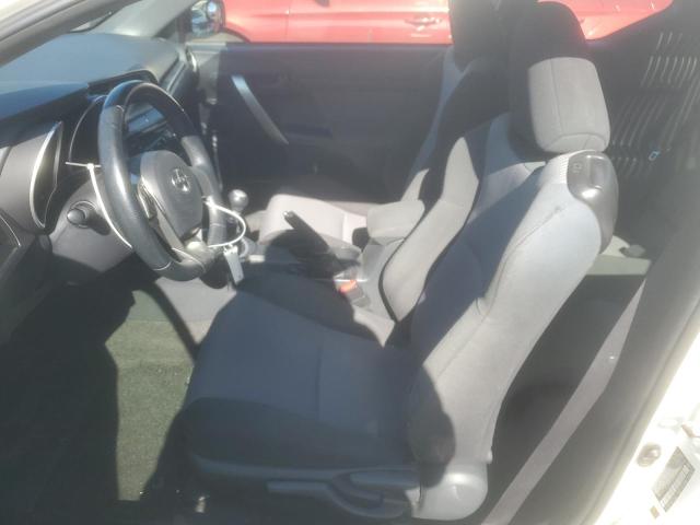  TOYOTA SCION 2015 Белы