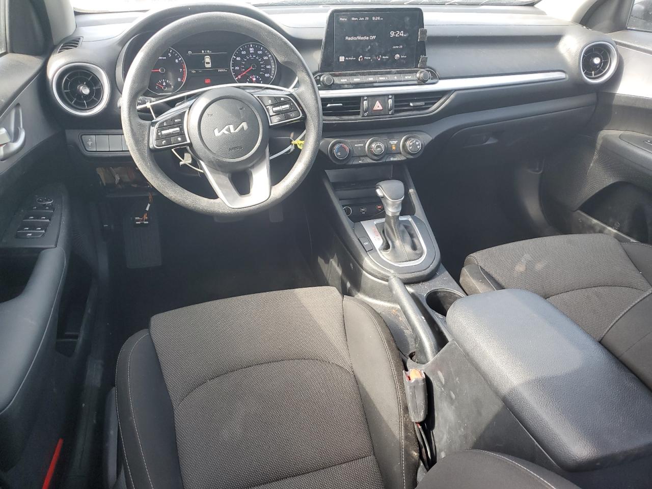 2024 Kia Forte Lx VIN: 3KPF24AD5RE795130 Lot: 61673915