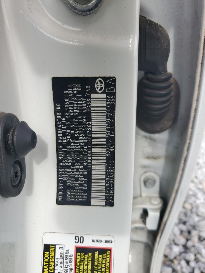 2017 Toyota Corolla L VIN: 5YFBURHEXHP607963 Lot: 60967065