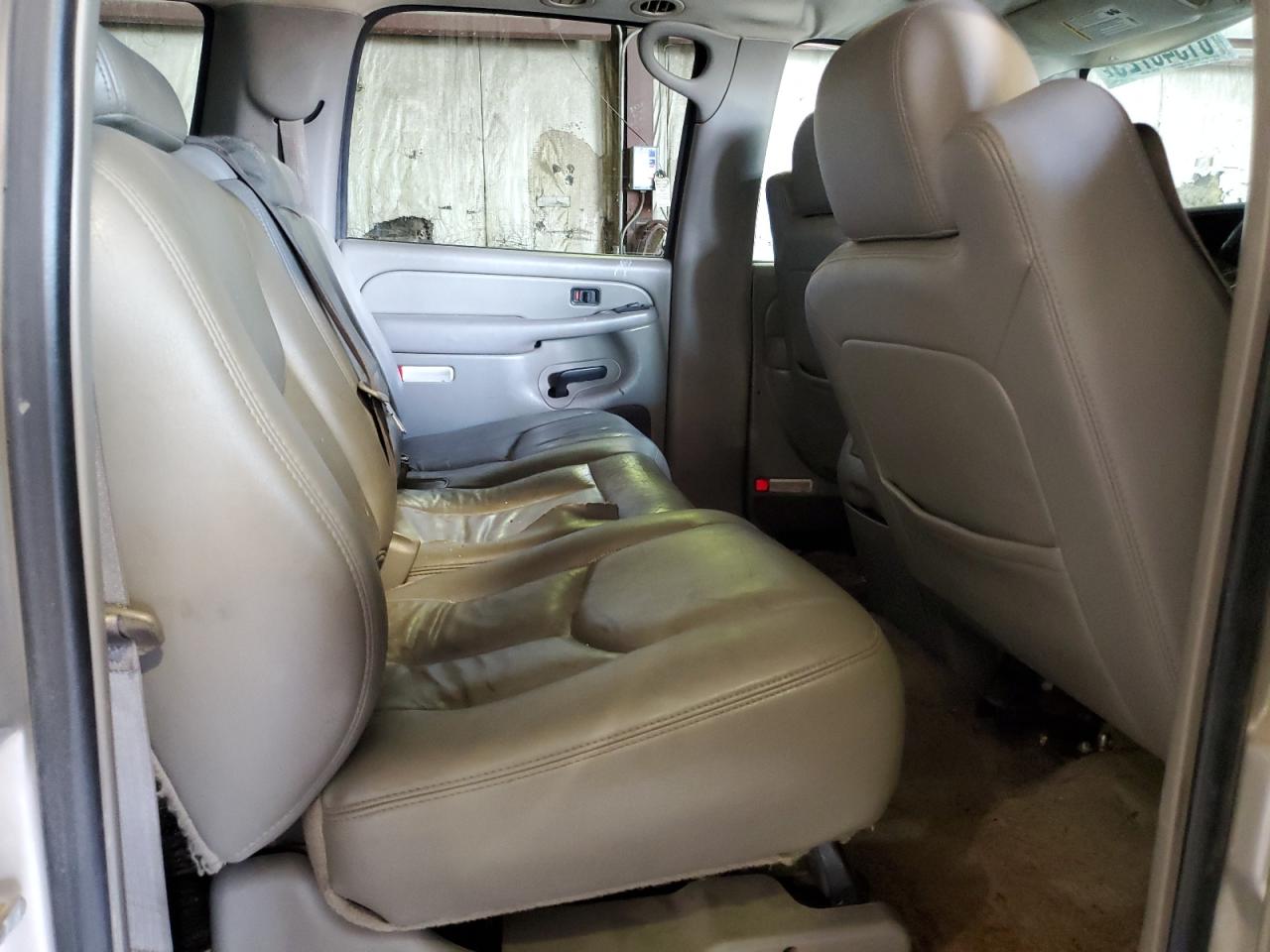2005 Chevrolet Suburban K1500 VIN: 3GNFK16Z95G230940 Lot: 61540725