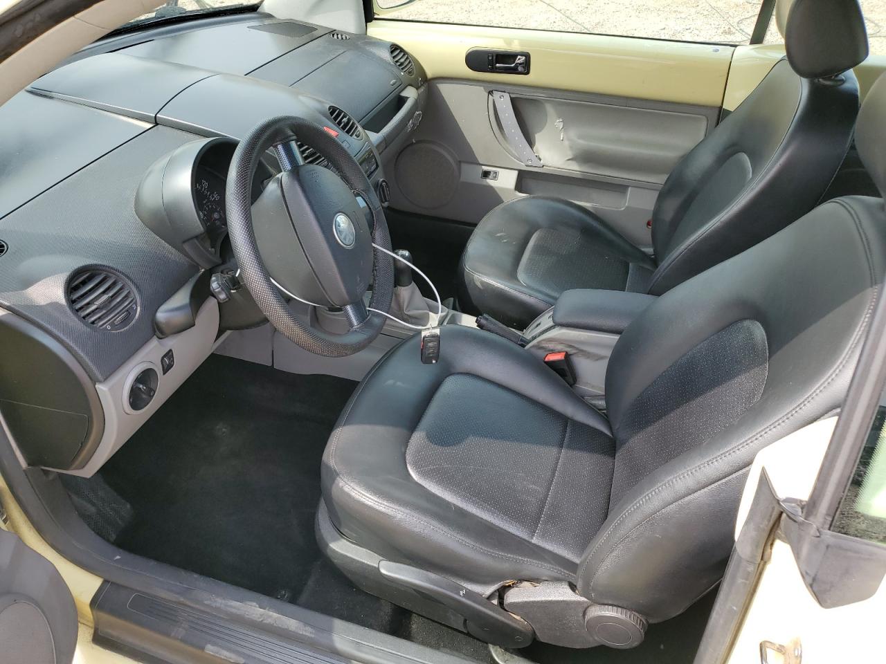 2004 Volkswagen New Beetle Gls VIN: 3VWCM31Y04M333516 Lot: 59766365