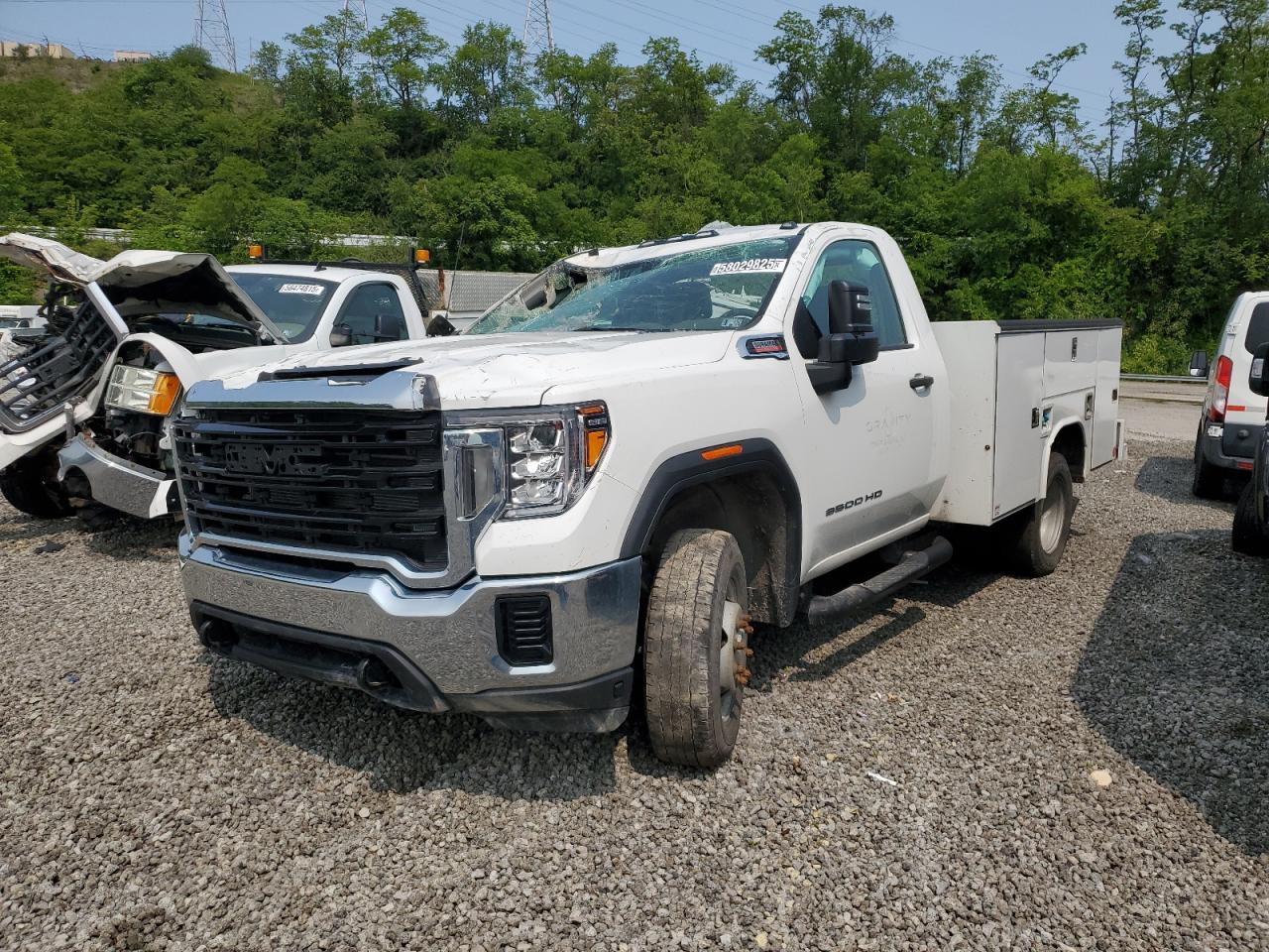West Mifflin, PA에서 판매 중인 2023 Gmc Sierra K3500 - Rollover