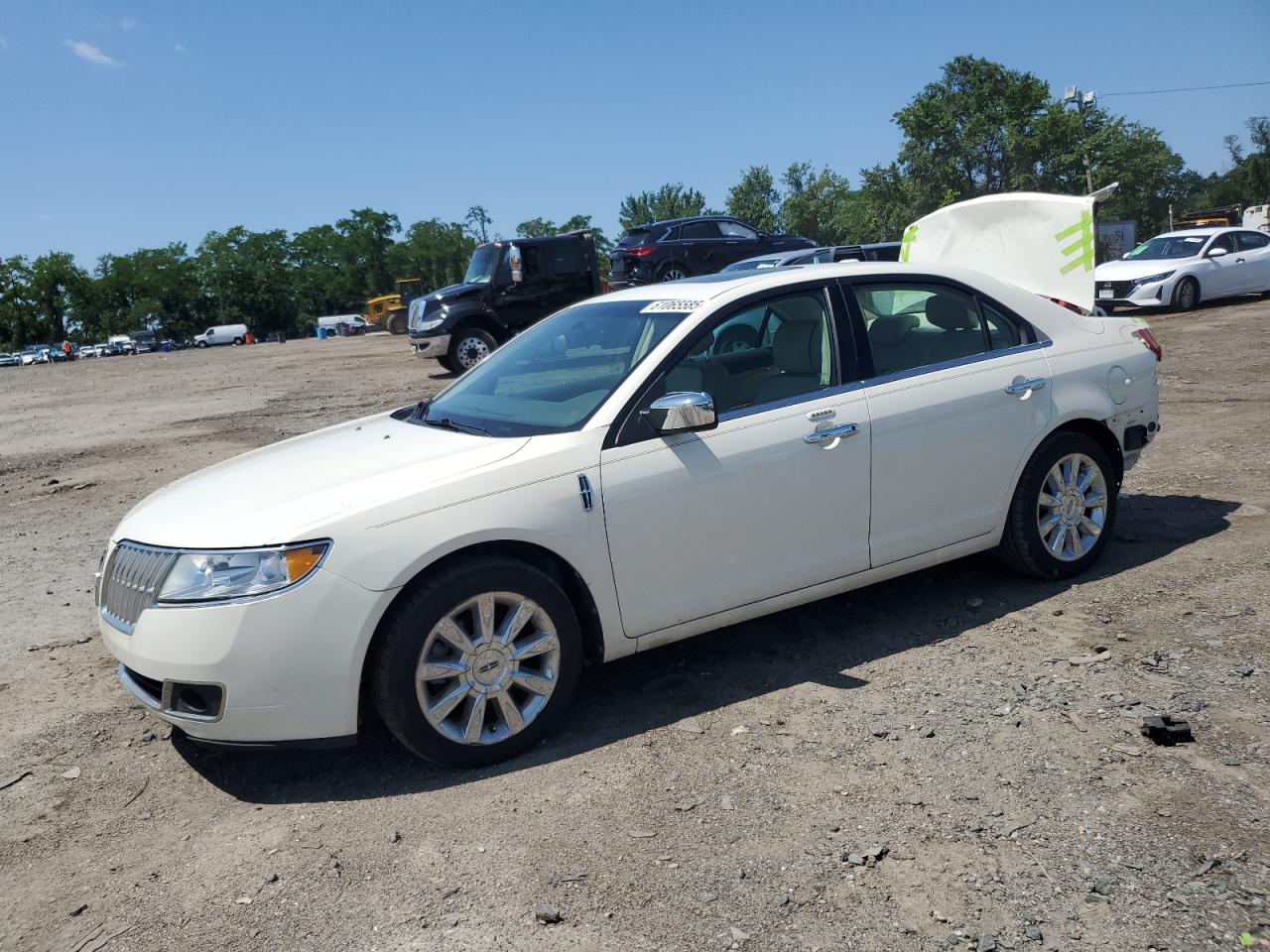 3LNHL2GC7CR810263 LINCOLN MKZ Photo 1