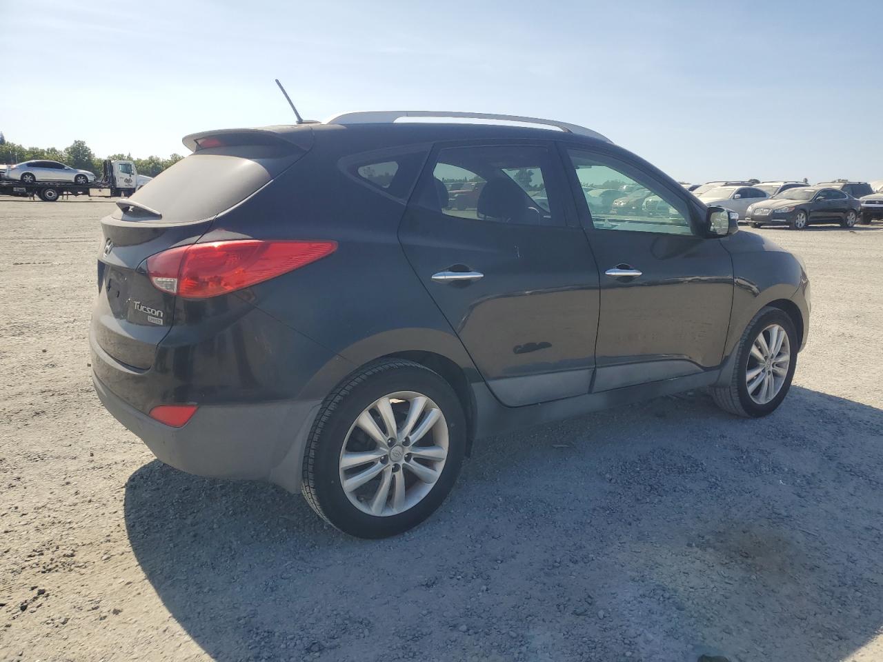 HYUNDAI TUCSON 2011 VIN KM8JU3AC3BU292401 фото 3