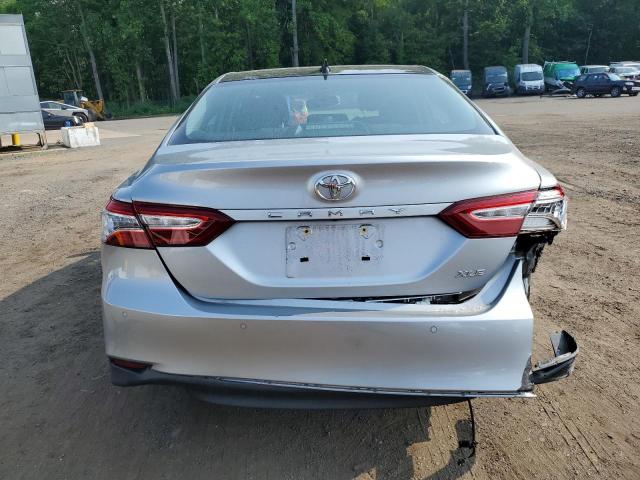  TOYOTA CAMRY 2020 Серебристый