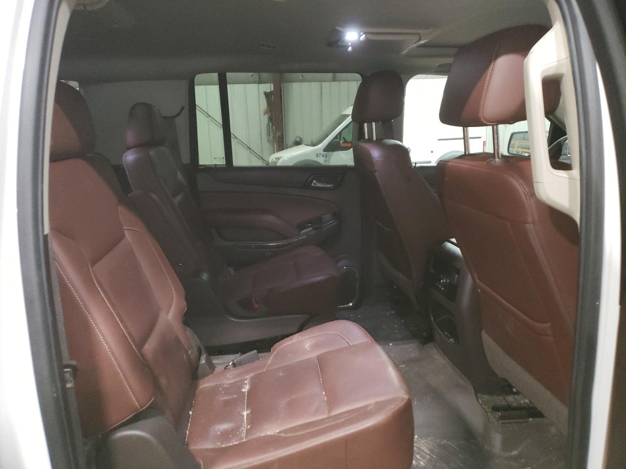 2017 Chevrolet Suburban K1500 Premier VIN: 1GNSKJKC8HR277865 Lot: 61110445