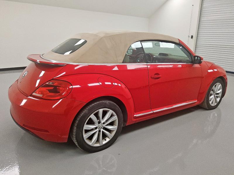  VOLKSWAGEN BEETLE 2013 Czerwony