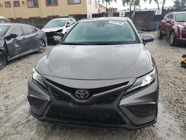  TOYOTA CAMRY 2021 Szary