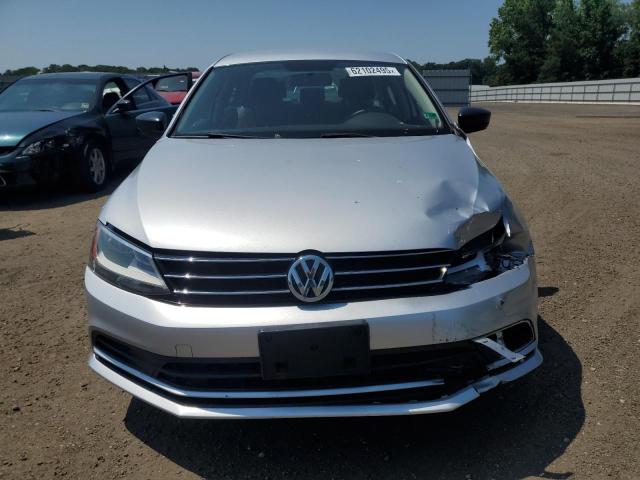  VOLKSWAGEN JETTA 2015 Серебристый