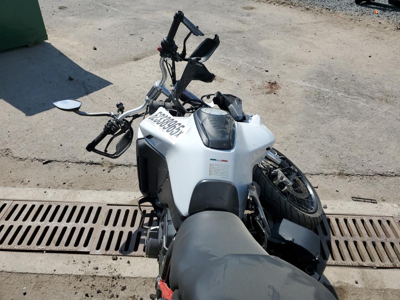 DUCATI MULTISTRAD 2023 VIN ZDMAALVWXPB015219 фото 6