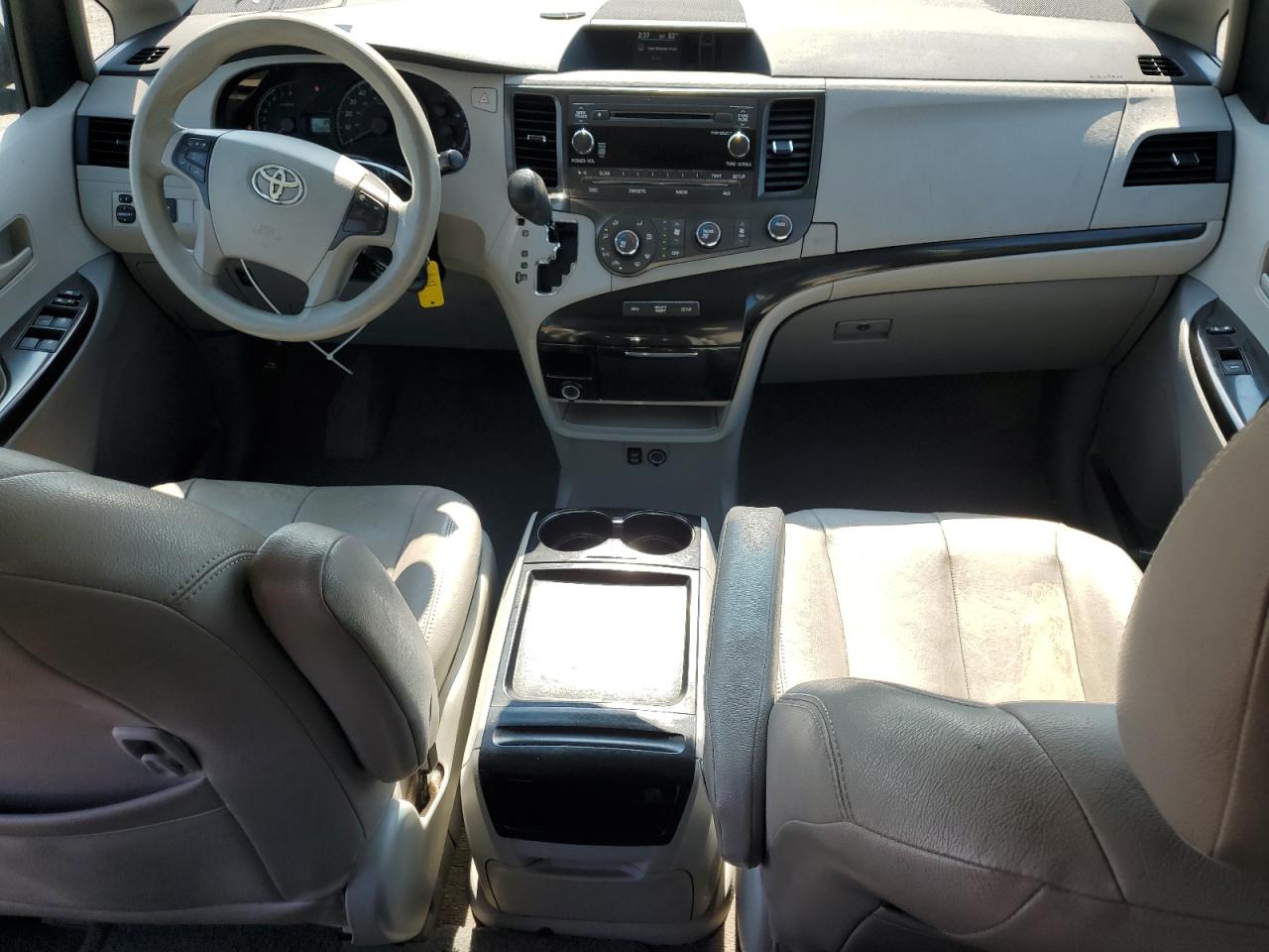 2011 Toyota Sienna Le VIN: 5TDKK3DC2BS085366 Lot: 62728345