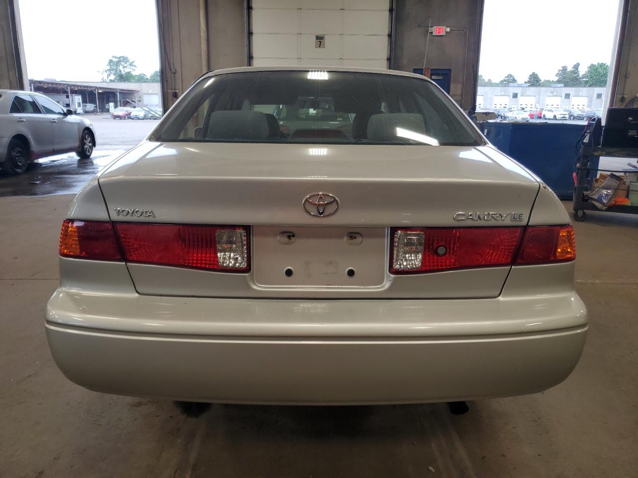 2000 Toyota Camry Ce VIN: 4T1BG22K3YU010052 Lot: 62152885