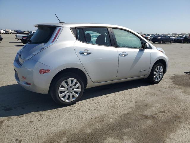  NISSAN LEAF 2016 Srebrny