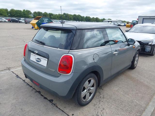 2017 MINI COOPER 