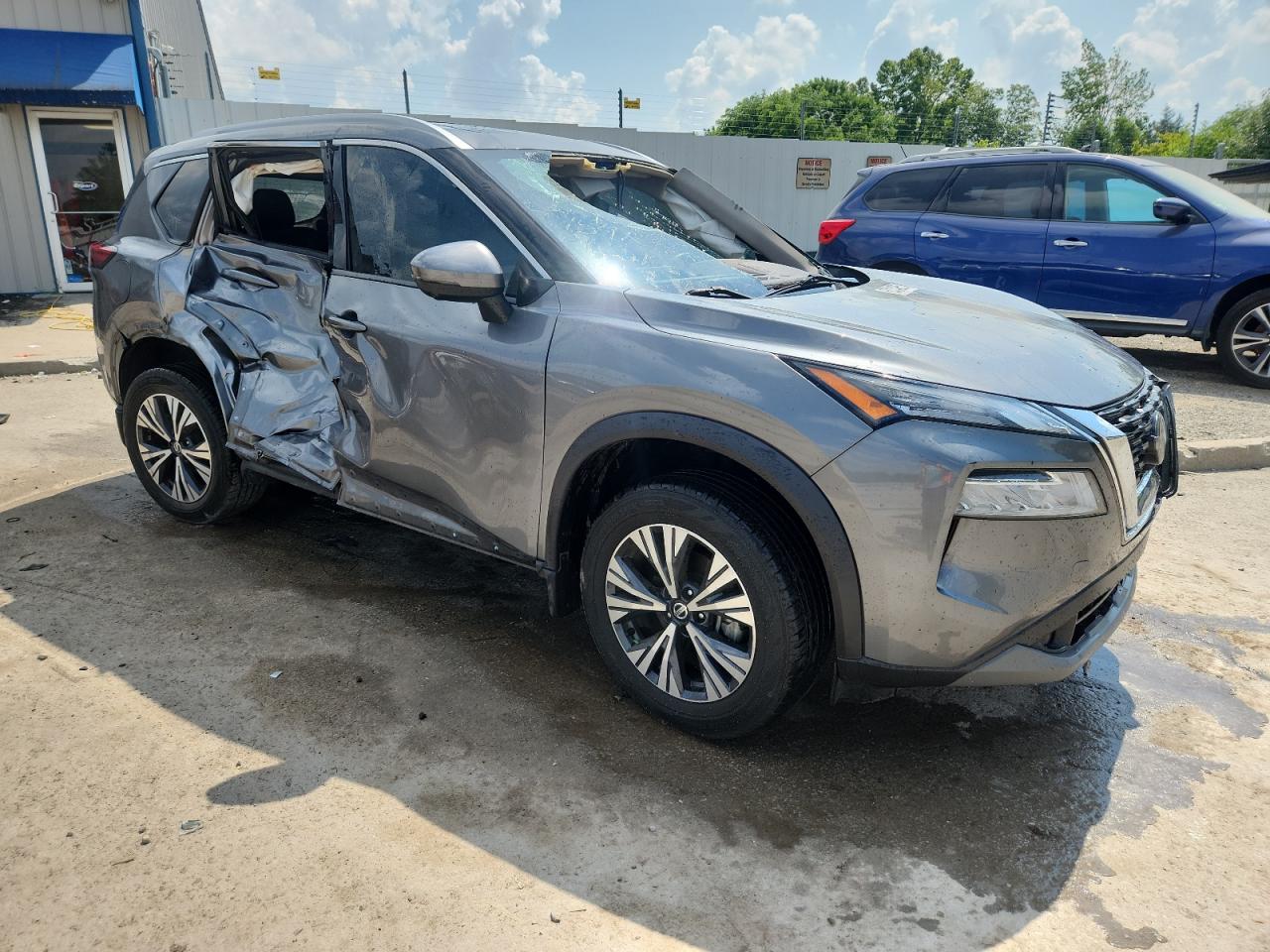 NISSAN ROGUE 2021 VIN 5N1AT3BA8MC717541 zdjęcie 4