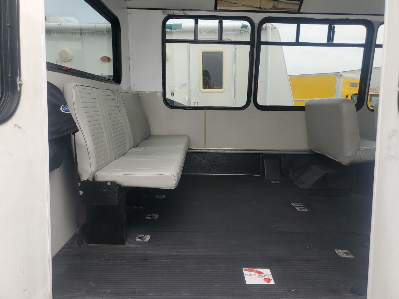 2007 Ford Econoline E450 Super Duty Cutaway Van VIN: 1FDXE45P47DA58754 Lot: 59593625