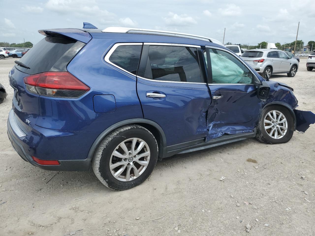 2020 Nissan Rogue S VIN: KNMAT2MT7LP501765 Lot: 62879475