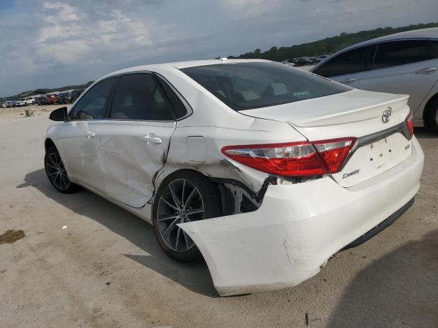 Sedans TOYOTA CAMRY 2015 Biały