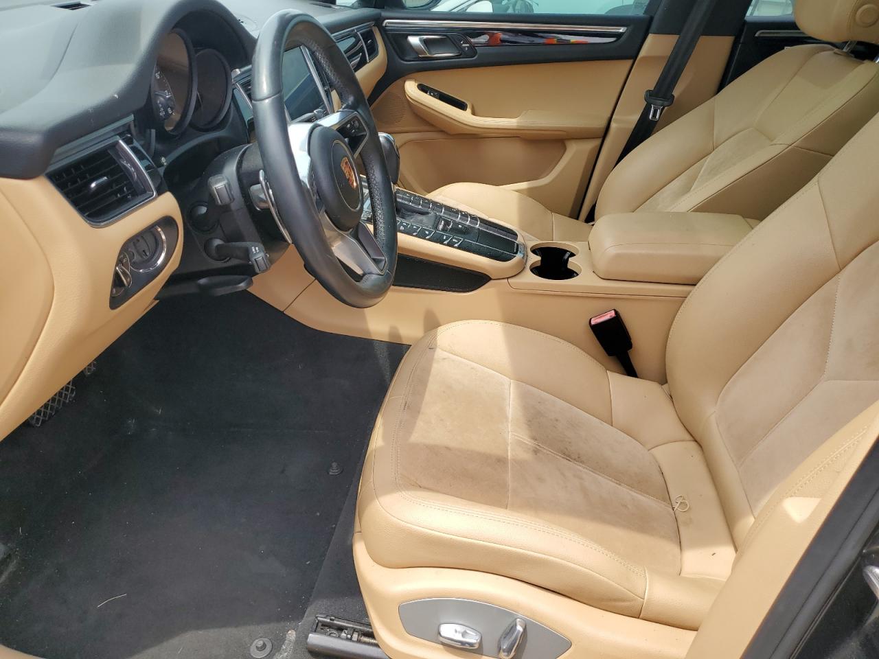 2017 Porsche Macan VIN: WP1AA2A55HLB05665 Lot: 60719565