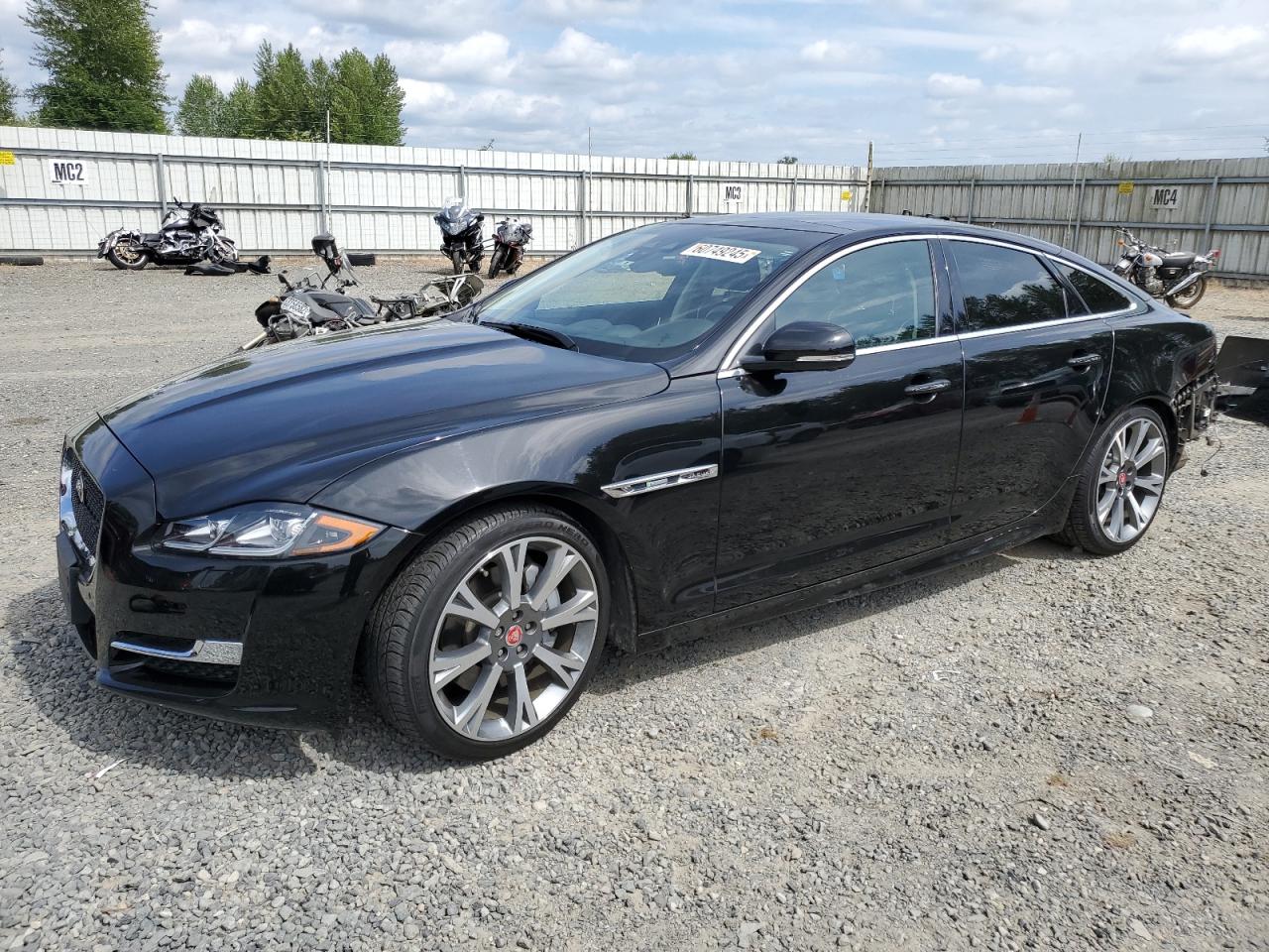 2019 Jaguar Xj R - Sport