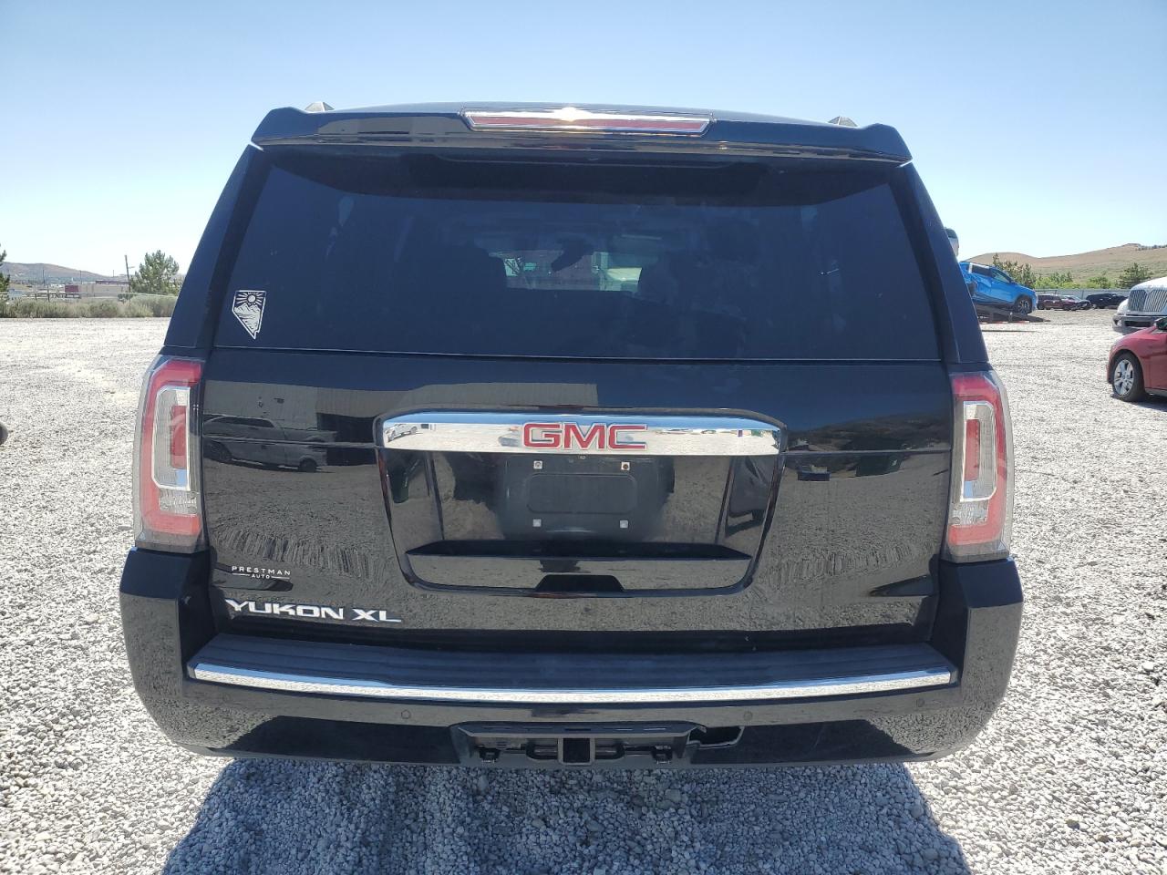 2018 GMC Yukon Xl Denali VIN: 1GKS2HKJ5JR318477 Lot: 60743265