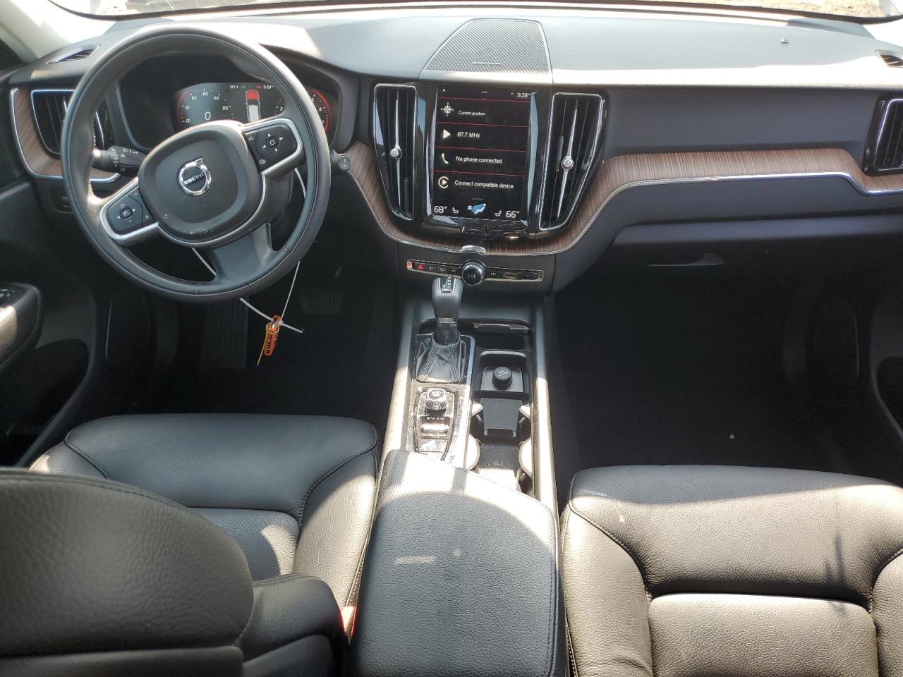 2021 Volvo Xc60 T5 Momentum VIN: YV4102RK2M1882161 Lot: 59309015