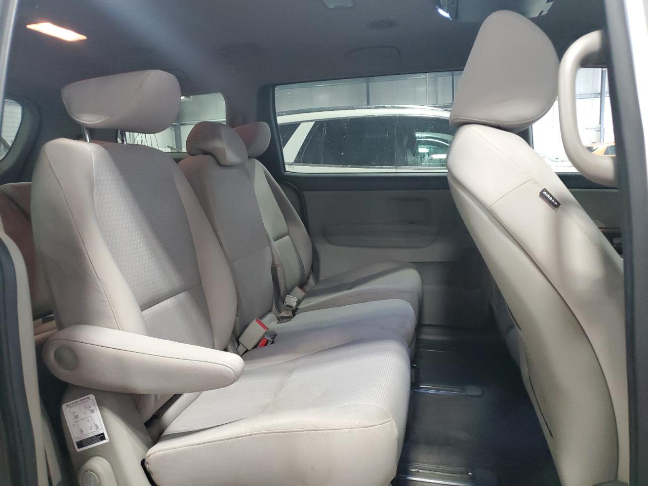 2017 Kia Sedona Lx VIN: KNDMB5C14H6219114 Lot: 61923145