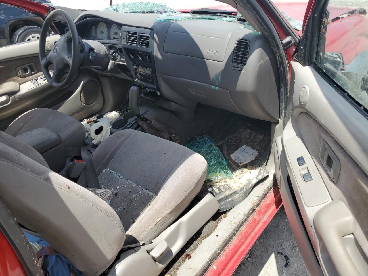2001 Toyota Tacoma Xtracab Prerunner VIN: 5TESM92N81Z787064 Lot: 61181925