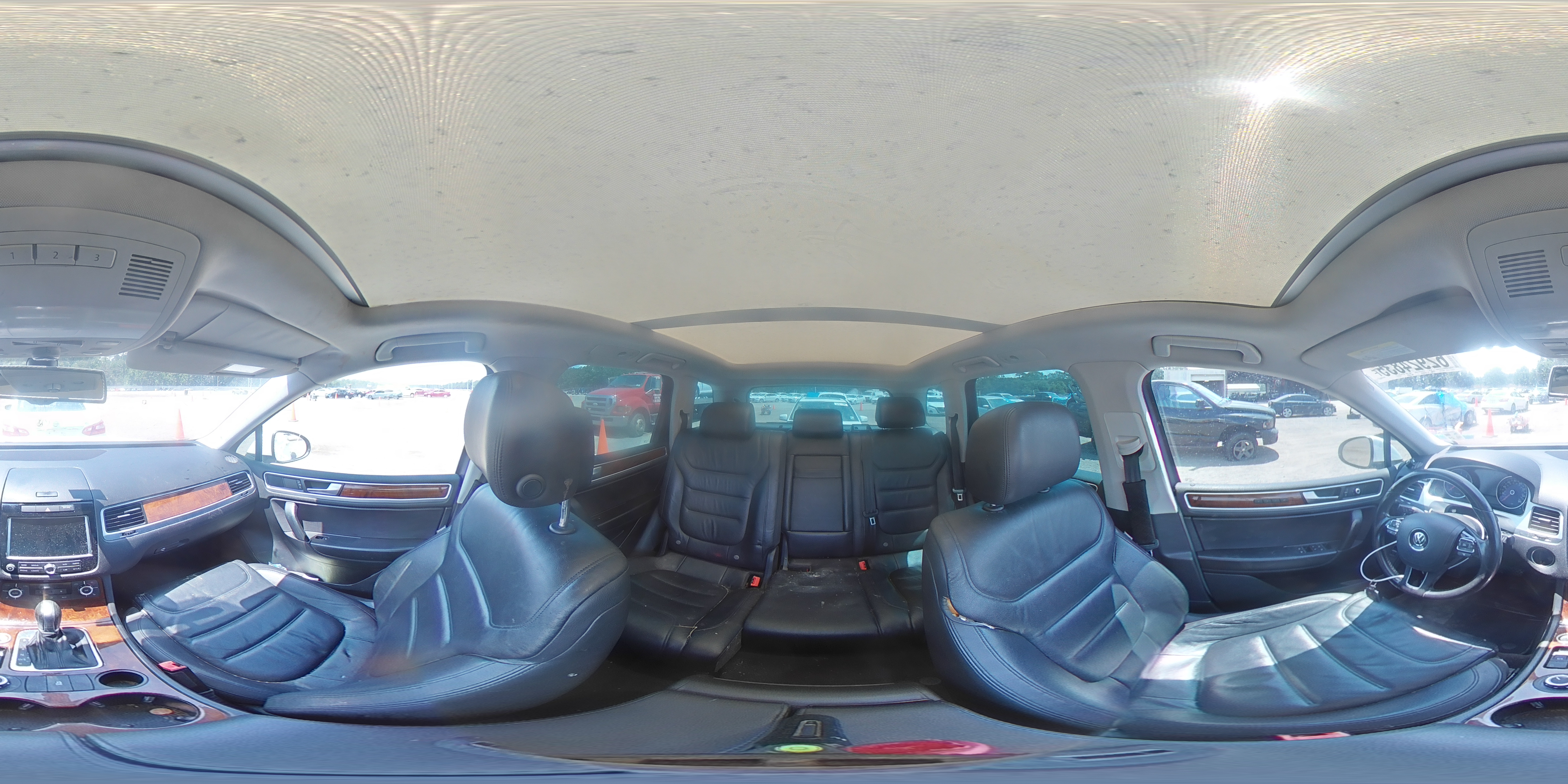 2014 Volkswagen Touareg V6 VIN: WVGEF9BP2ED013735 Lot: 62924835