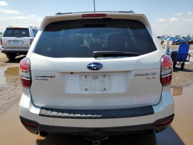  SUBARU FORESTER 2015 White