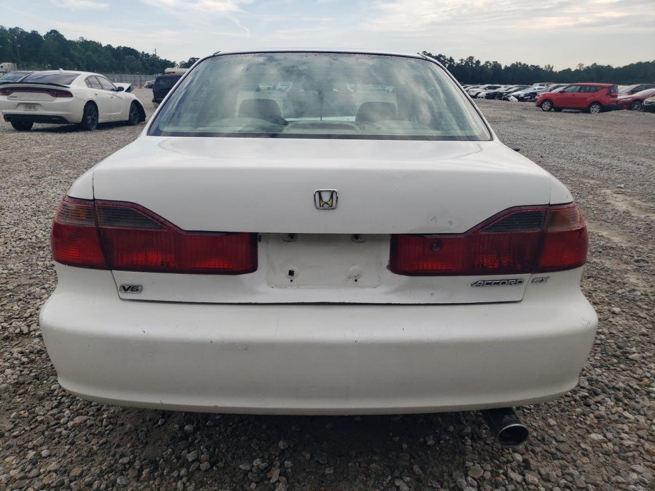1999 Honda Accord Ex VIN: 1HGCG565XXA02110 Lot: 62518425