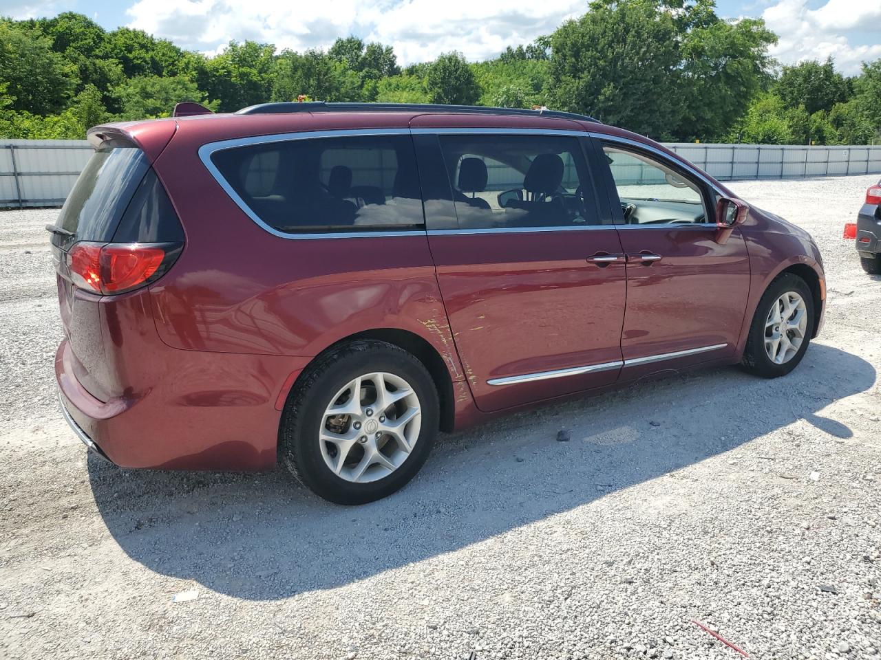 CHRYSLER PACIFICA 2017 VIN 2C4RC1BG3HR823411 фото 3