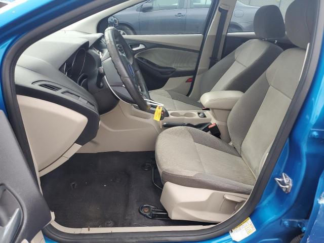 Sedans FORD FOCUS 2014 Granatowy