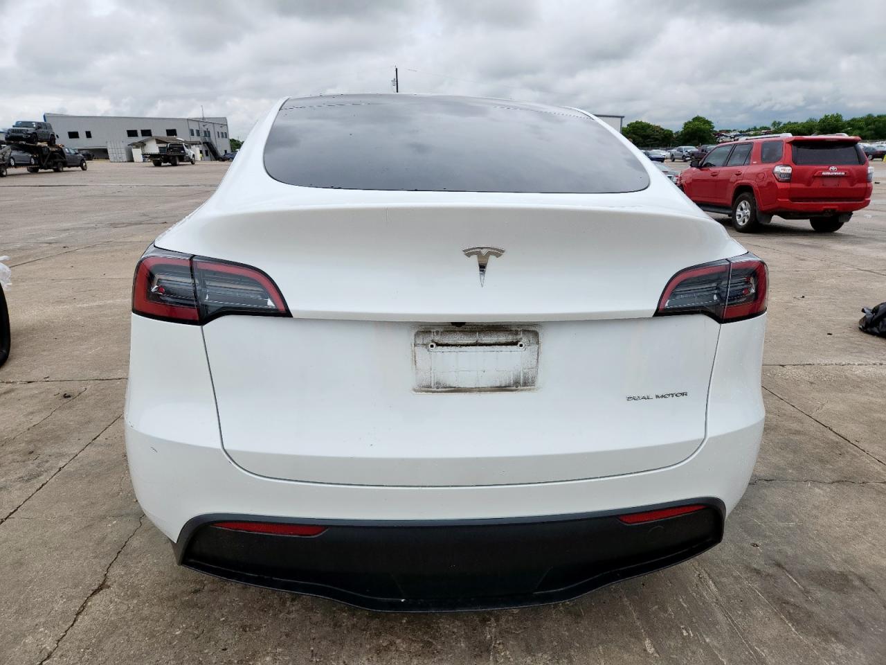 2023 Tesla Model Y VIN: 7SAYGAEE6PF802463 Lot: 60727185