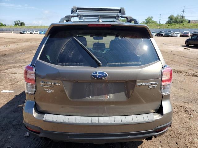  SUBARU FORESTER 2017 Gold
