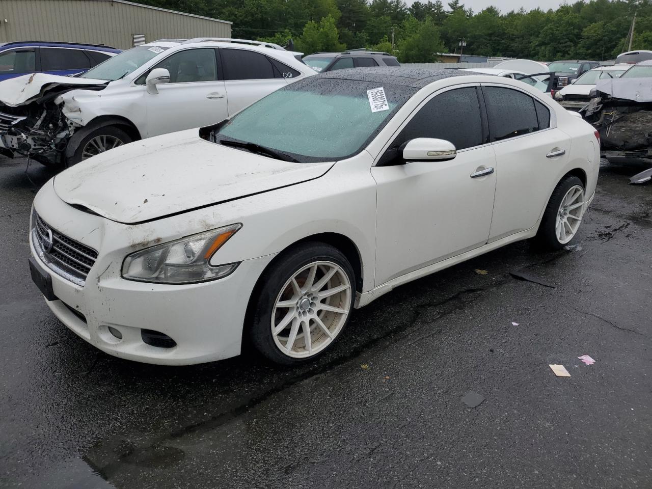 2010 Nissan Maxima S de vânzare în Exeter, RI - Front End
