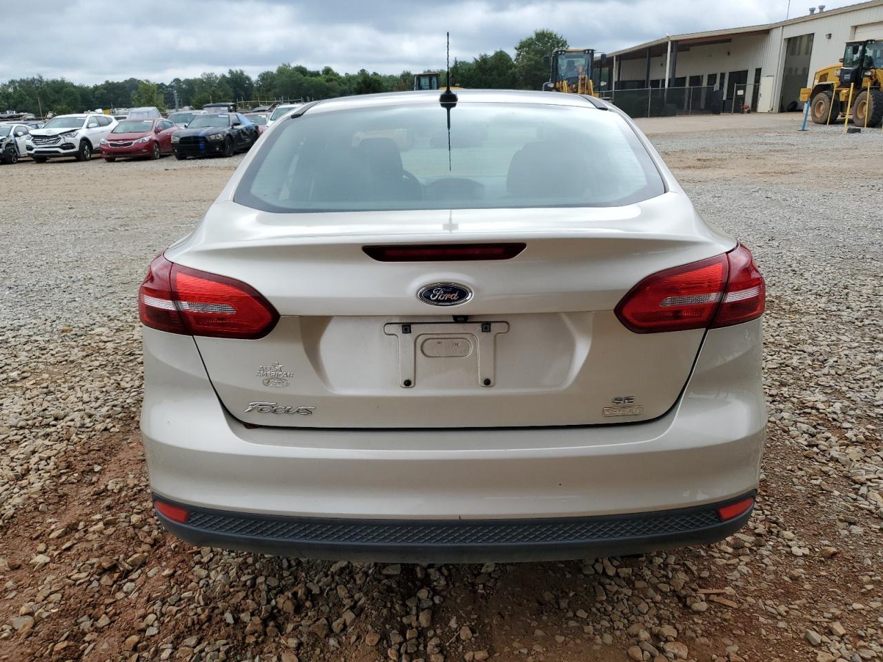 2017 Ford Focus Se VIN: 1FADP3FE3HL281812 Lot: 62783295