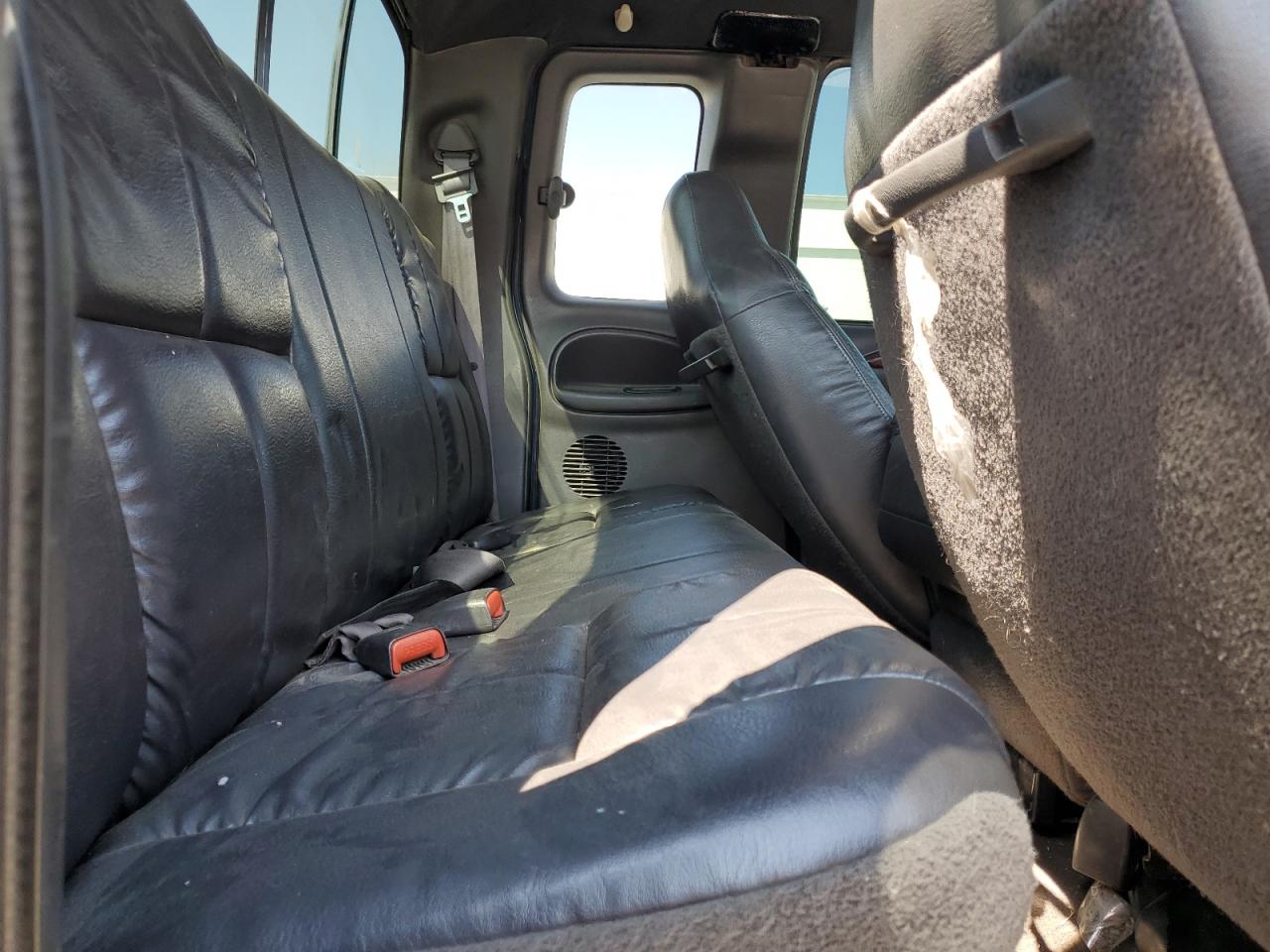 2000 Dodge Ram 2500 VIN: 3B7KF2366YG114966 Lot: 61997115