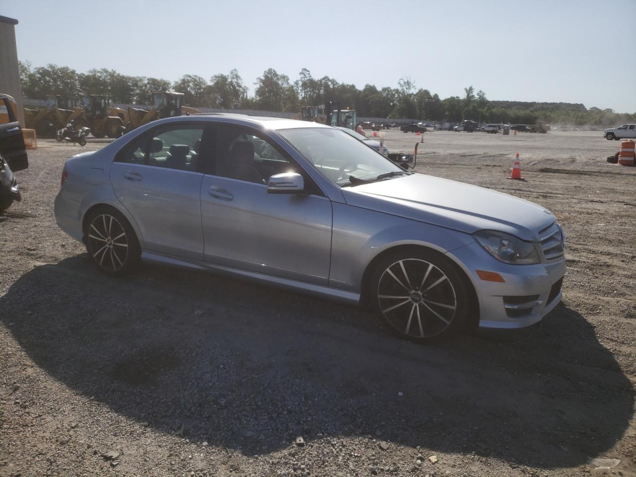 2013 Mercedes-Benz C 250 VIN: WDDGF4HBXDA775079 Lot: 61615805