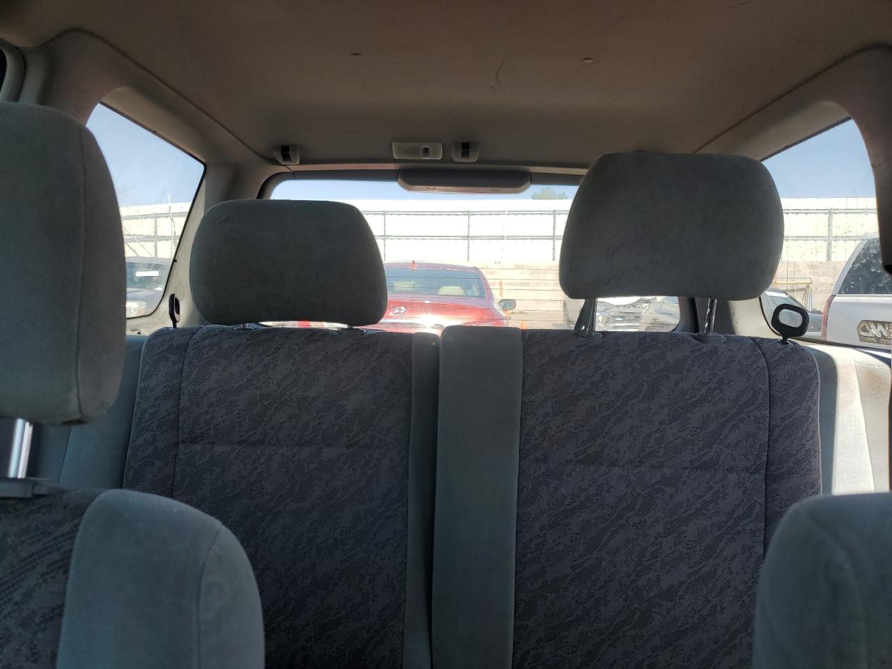 2000 Subaru Forester L VIN: JF1SF6356YH715949 Lot: 60897255