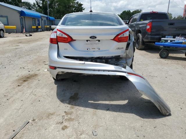 Sedans FORD FIESTA 2017 Silver