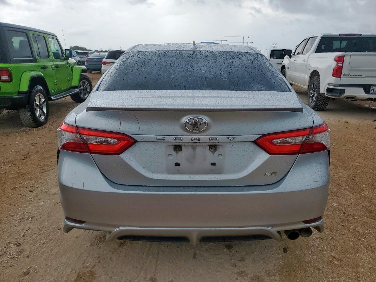 2018 Toyota Camry L VIN: 4T1B11HK0JU023169 Lot: 63199455