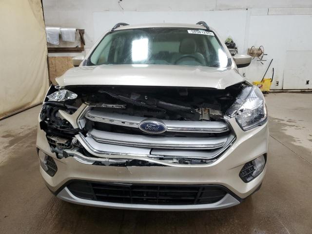  FORD ESCAPE 2018 Кремовий